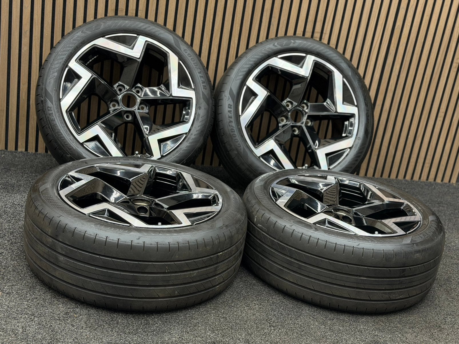 ZGAN! Originele 18 inch VW Passat Coventry 5x112 ET44 ZOMER!, Auto-onderdelen, Banden en Velgen, Ophalen, 18 inch, ., Banden en Velgen