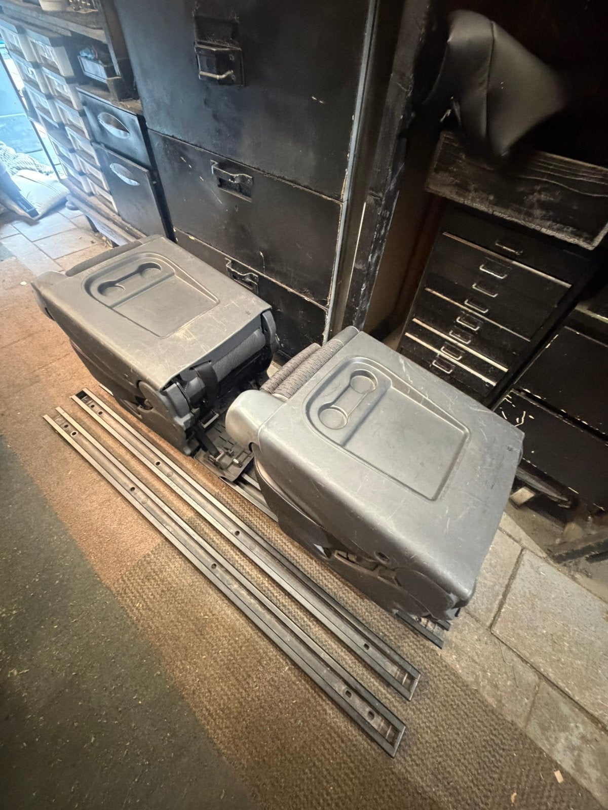 2 extra camper stoelen met rails komen uit Renault espace, Ophalen, Gebruikt, Renault