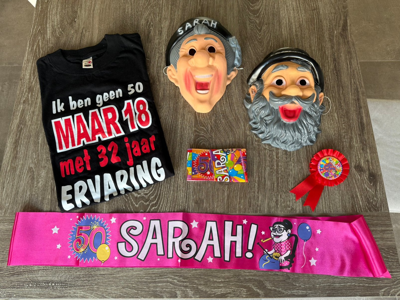Hier hiep hoera! 50 jaar en 65 jaar spullen, Ophalen of Verzenden, Nieuw, Feestartikel, Abraham of Sarah