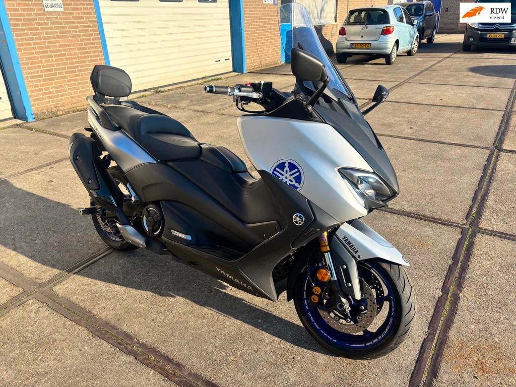 Yamaha Scooter TMAX SX ABS top staat ! T max 530, Motoren, Car port, Traction Control, 12 t/m 35 kW, 26 Daviottenweg
5222 BH  's-Hertogenbosch, NL