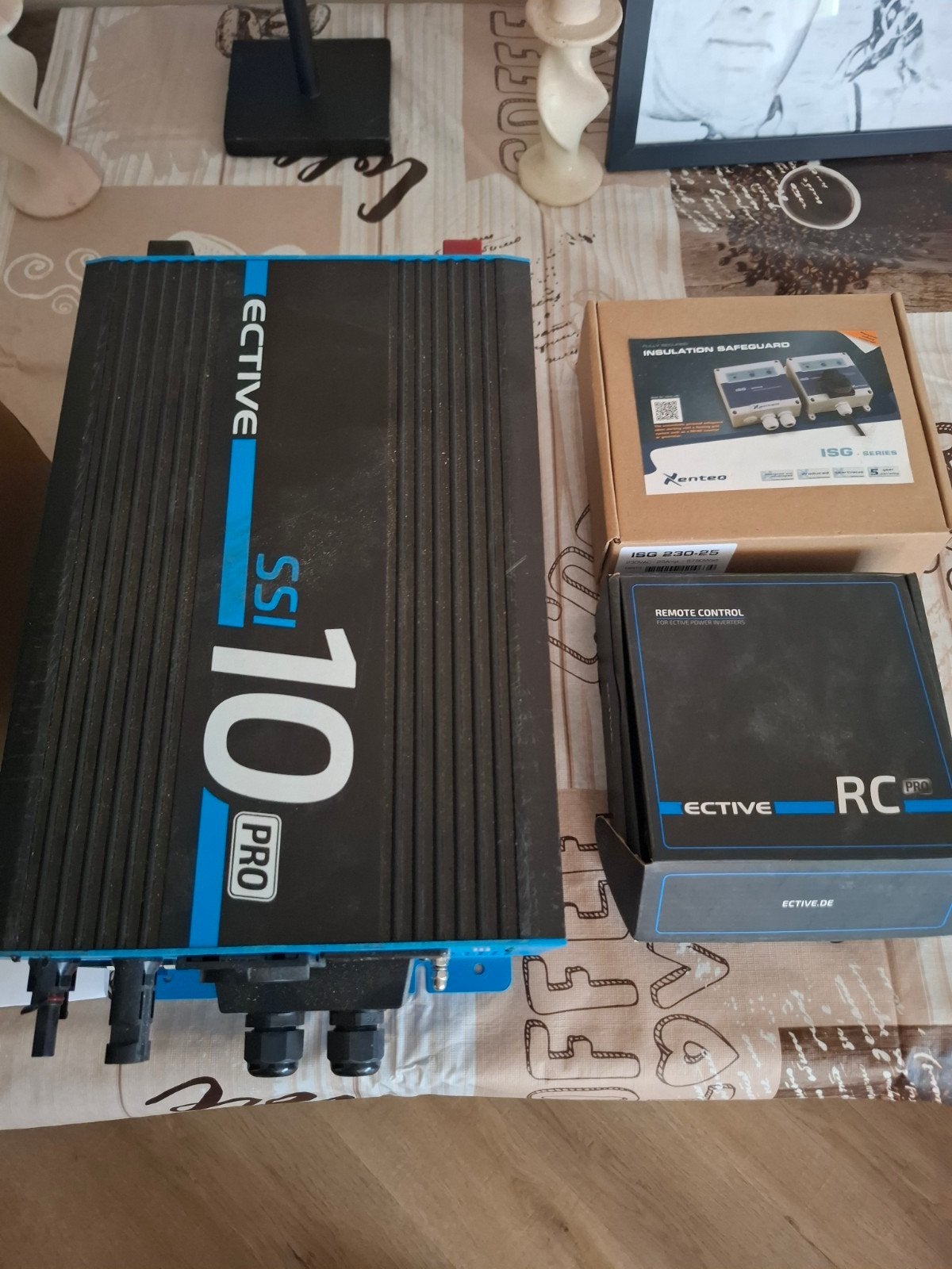 Omvormer 12V-230V voor Camper incl aardbeveiliging, nieuwset, Ophalen