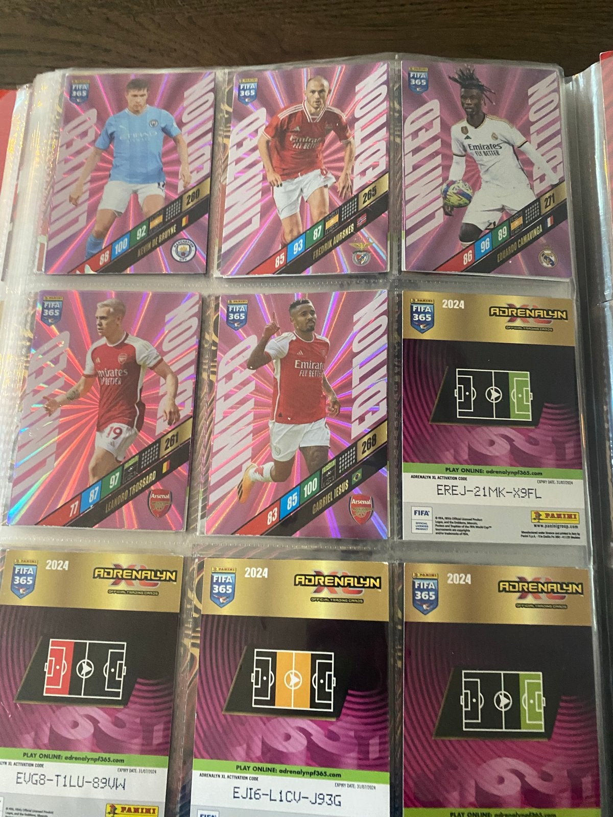 FIFA 365 Adrenalyn XL 2024 Voetbalkaartjes Collectie, Verzamelen, Ophalen, Zo goed als nieuw, Buitenlandse clubs, Spelerskaart