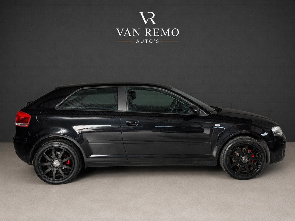 Audi A3 1.6 Attraction|Clima|Cruise|BT Audio|Nap!, Auto's, Audi, Voorwielaandrijving, Gebruikt, Zwart, 4 cilinders