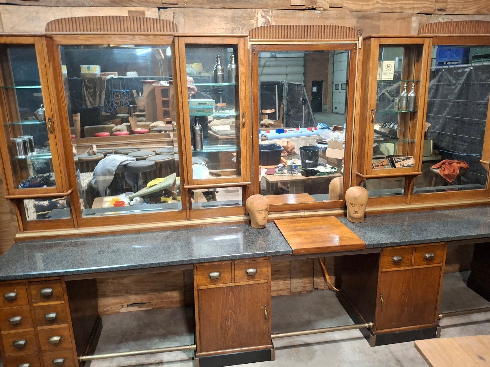 Kappersinrichting barber barbershop barbermeubel uit 1924, Ophalen