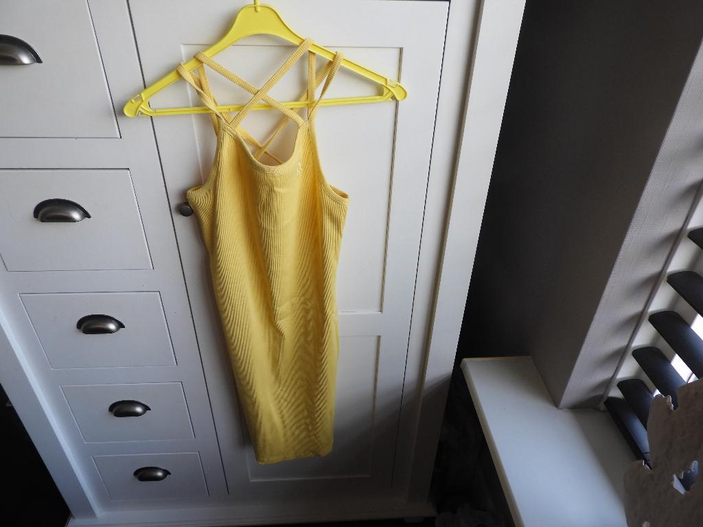 Meisjes zomerjurk. Merk NIK&NIK, Kinderen en Baby's, Kinderkleding | Maat 176, Meisje, Nik&Nik, Ophalen of Verzenden, Zo goed als nieuw