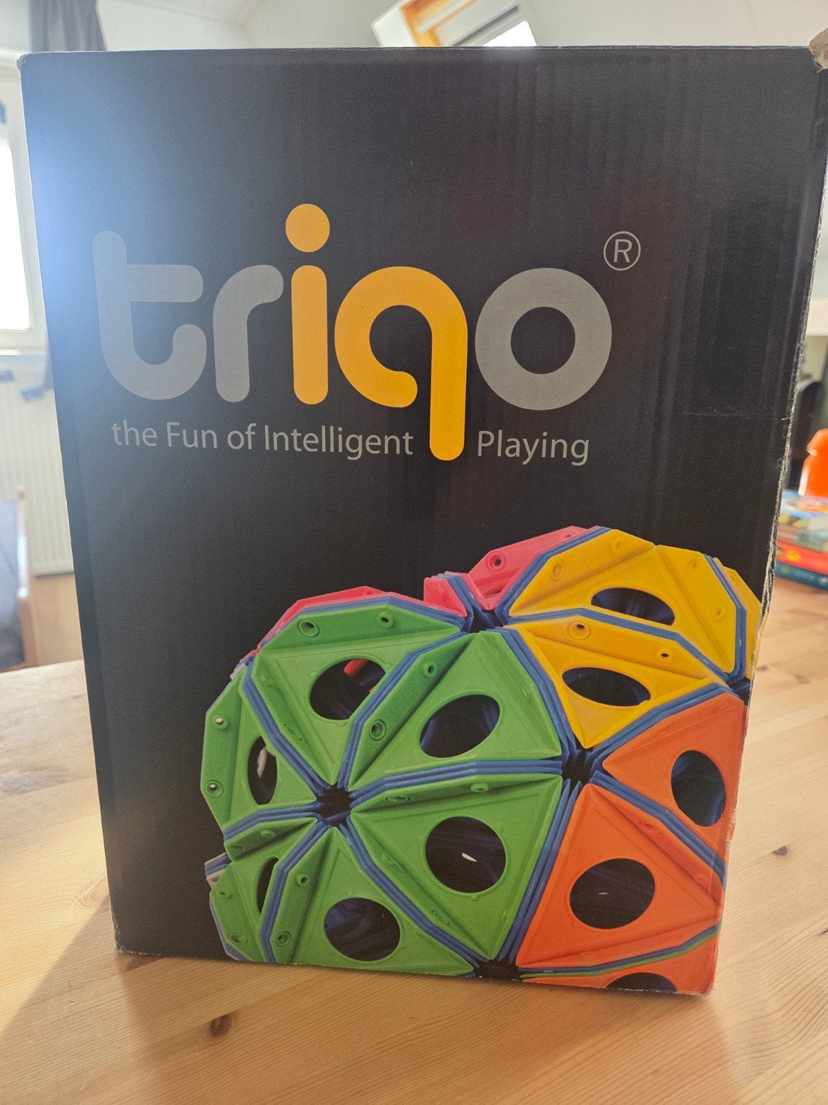 Volle doos met Triqo, Ophalen