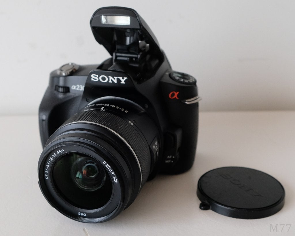 Sony Alpha DSLR-A230 10MP 18-55mm DSLR (32GB), Ingebouwde flitser, Gebruikt, 10 megapixels, Ophalen of Verzenden
