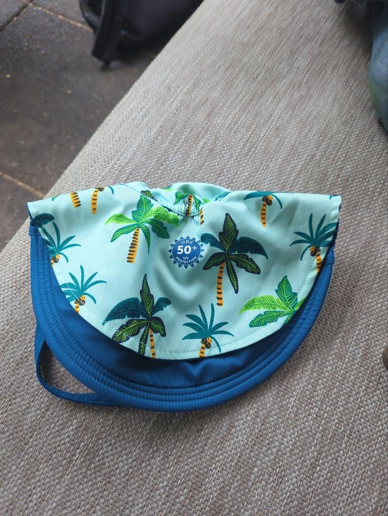 Decathlon UV-bescherming zonnehoedje met palmboomprint, Ophalen of Verzenden, Zo goed als nieuw, Zwem-accessoire, UV-zwemkleding