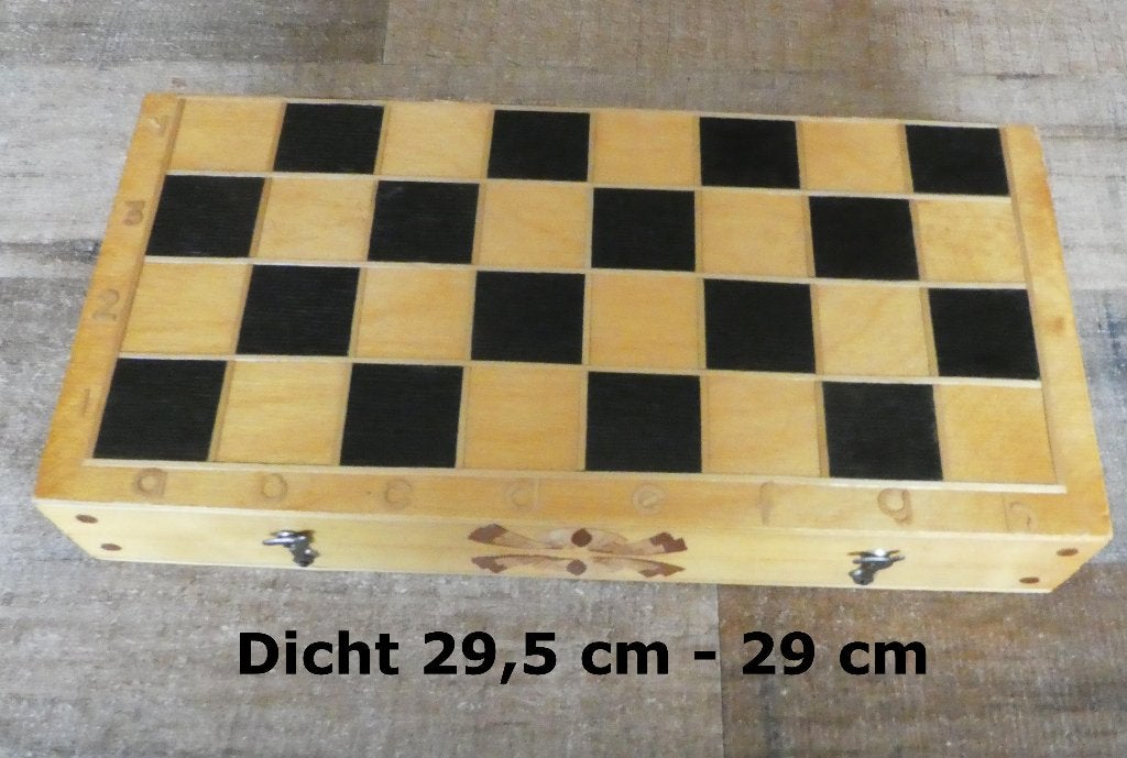 Aparte houten schaakset schaak spel in houten kist., Een of twee spelers, Ophalen of Verzenden, Zo goed als nieuw