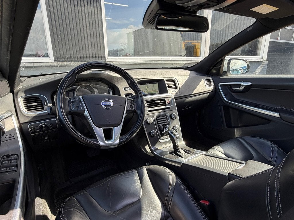 Volvo V60 2.4 D6 AWD Plug-In Hybrid Summum / Schuifdak /Leer, Auto's, Automaat, Wit, Automatische klimaatregeling, Vierwielaandrijving
