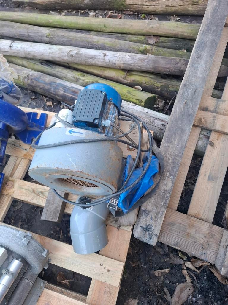 lucht afzuig pomp, Doe-het-zelf en Verbouw, Ventilatie en Afzuiging, Gebruikt, Afzuiger, Ophalen of Verzenden