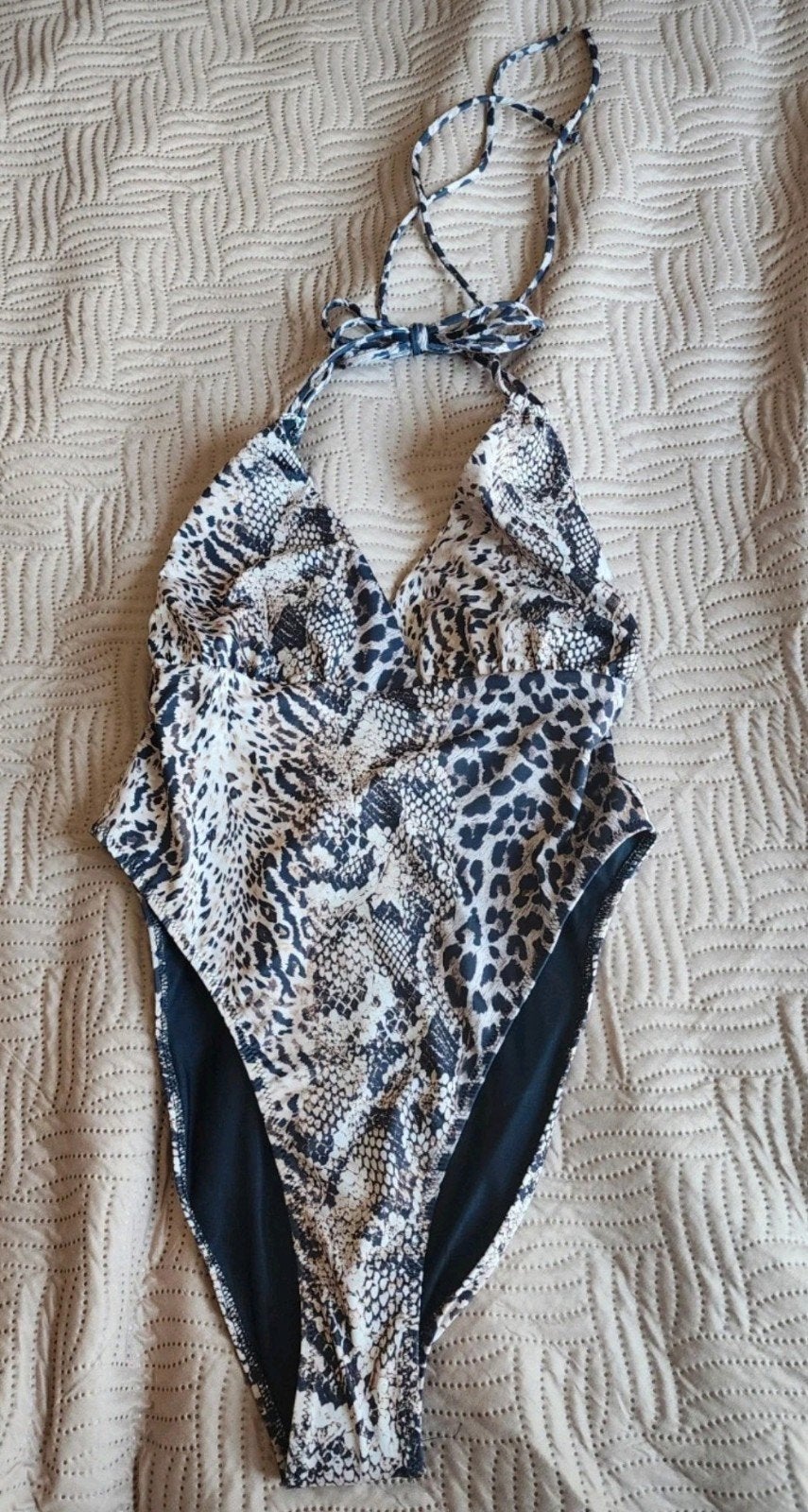 AllSaints badpak maat M
Maat M
Nieuw
Nieuwprijs was 150$, Kleding | Dames, Zwart, Badpak, Ophalen of Verzenden, Nieuw