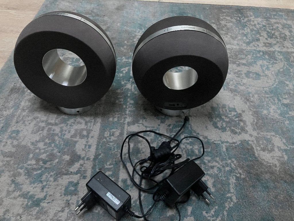 2x Philips Fidelio DS3880W/10 - airplay speakers, AUX-ingang, Ophalen of Verzenden, Zo goed als nieuw, Minder dan 60 watt