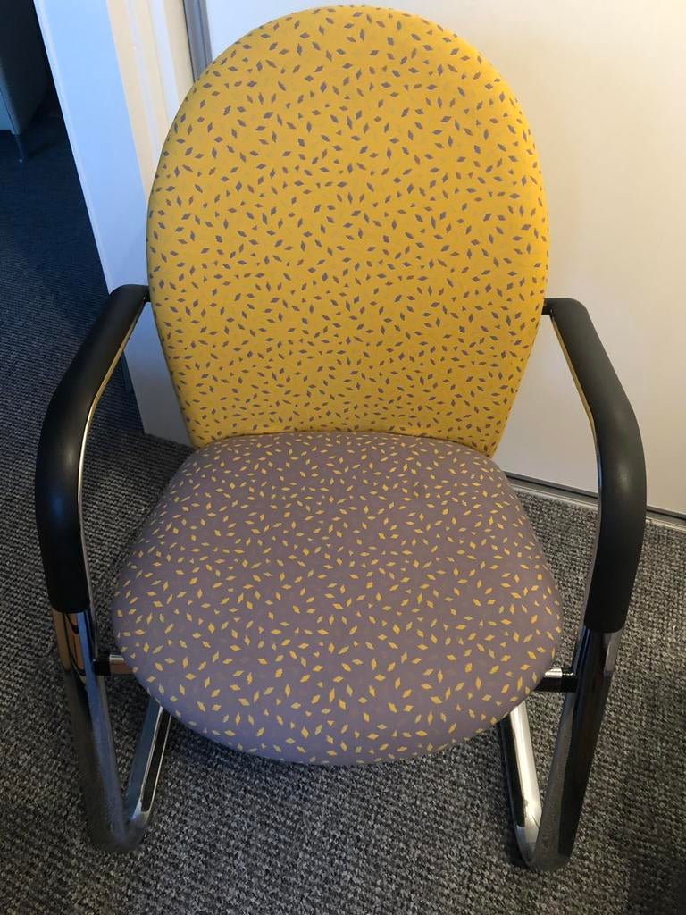 2 Gispen Style stoelen z.g.a.n. Samen ………., Ophalen