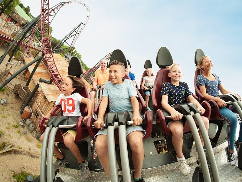 2 e-tickets Attractiepark Slagharen, Drie personen of meer, Ticket of Toegangskaart