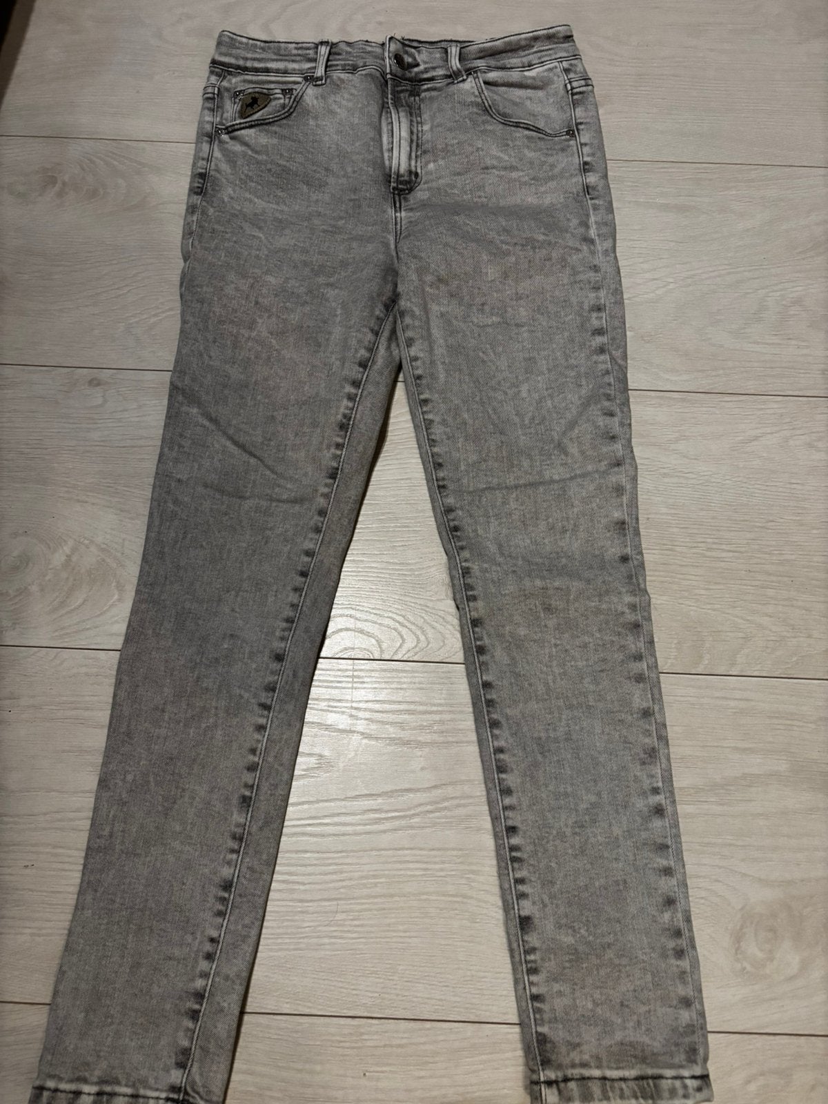 Lois grijs jeans maat 28/32, Ophalen of Verzenden, Zo goed als nieuw, Grijs, W28 - W29 (confectie 36)