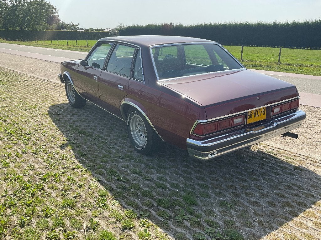 Oldtimer chevrolet Malibu lpg 1978 bel vrij € 14.950,00, foto 2