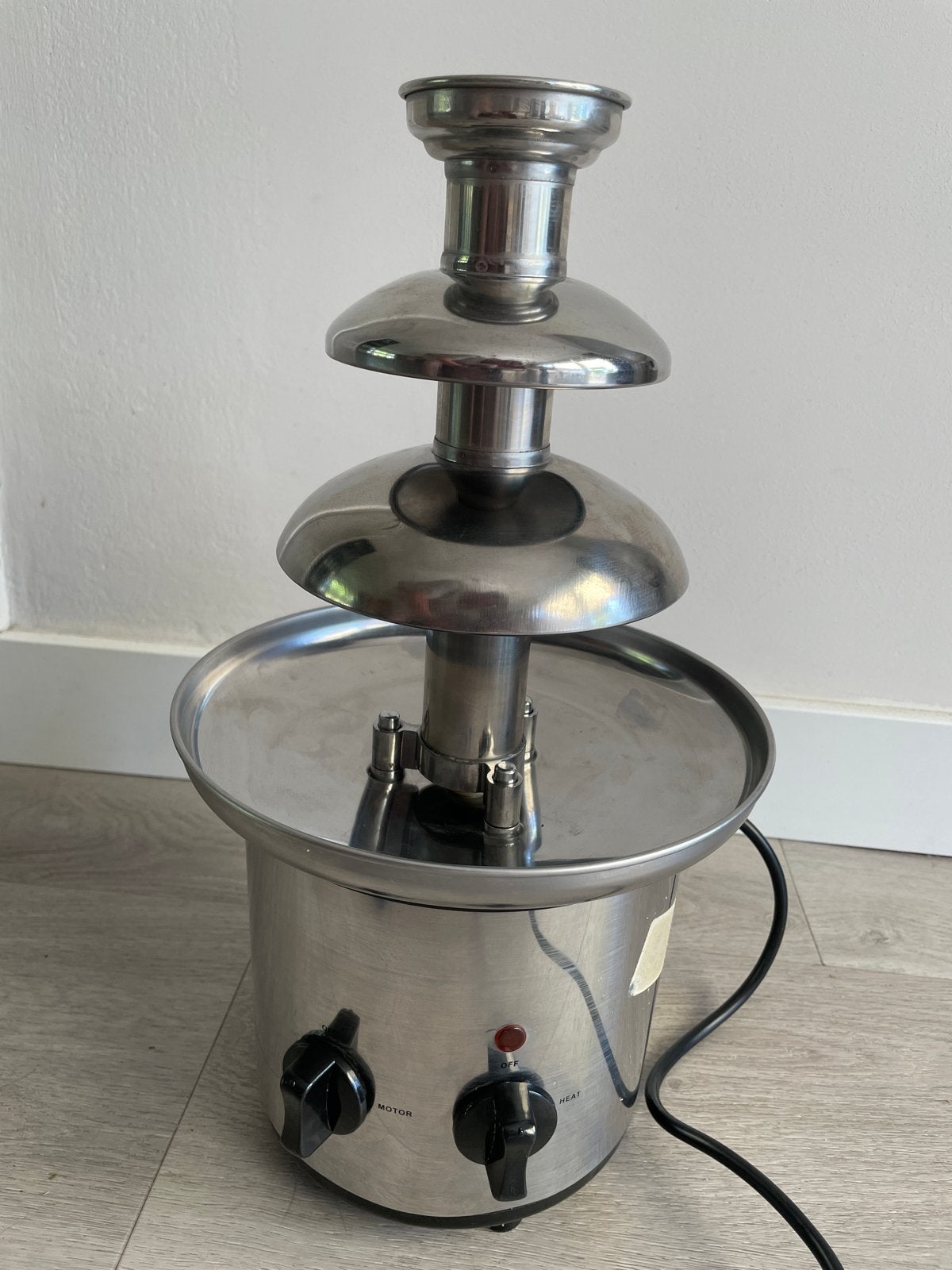 Chocoladefontein 3-laags voor feestjes of buffetten, Huis en Inrichting, Keuken | Keukenbenodigdheden, Ophalen of Verzenden, Gebruikt