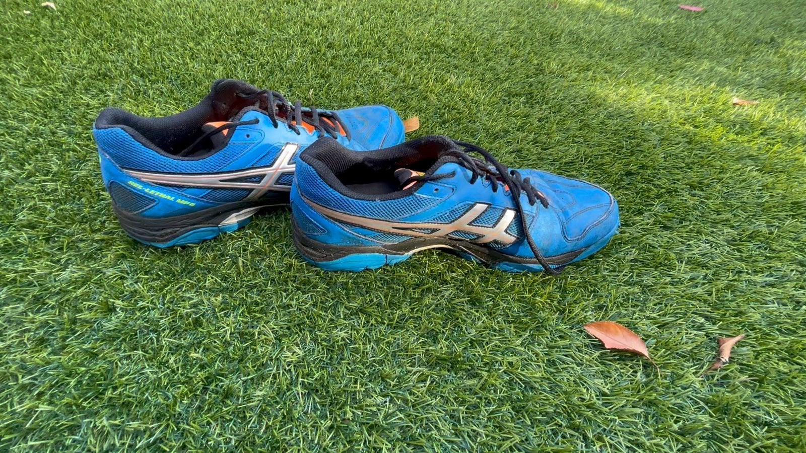 Hockey schoenen maat 44,5, Sport en Fitness, Ophalen, Zo goed als nieuw, Schoenen