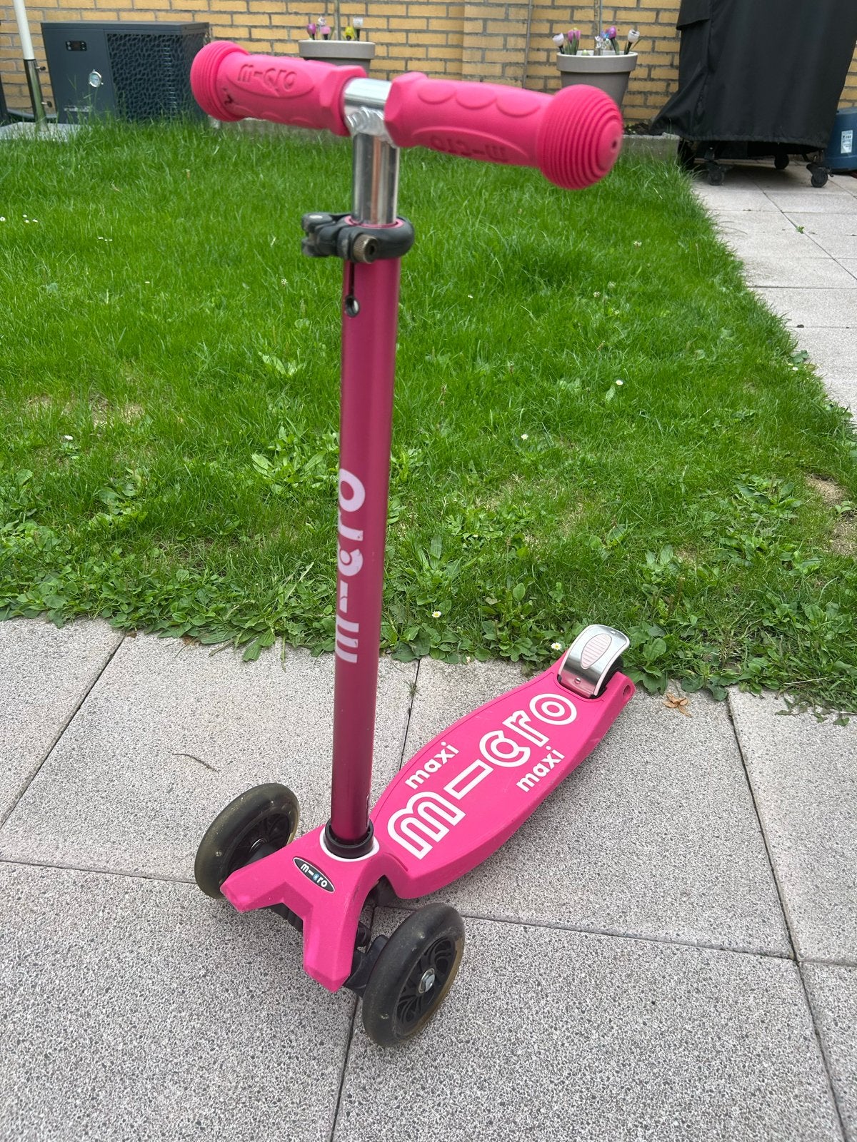 Micro Maxi step Deluxe LED wielen (roze), Ophalen, Gebruikt, Gewone step