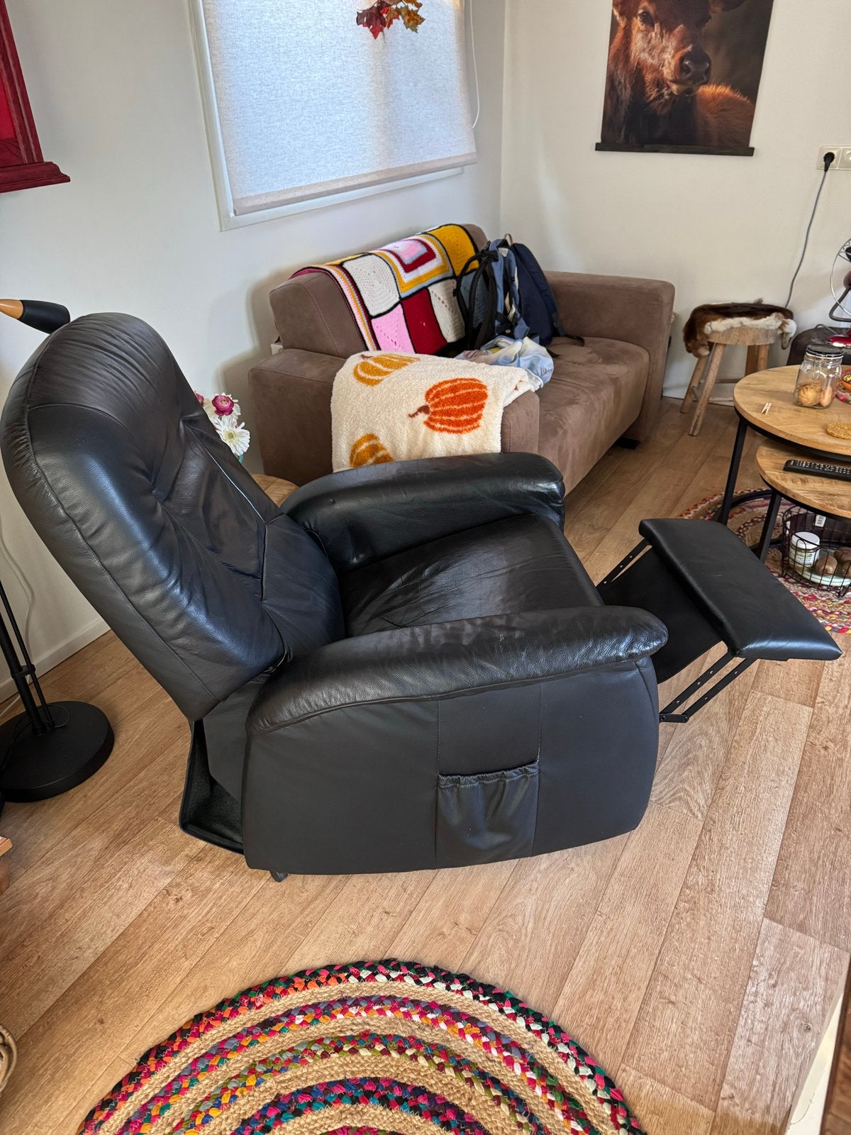 Zwarte leren relaxfauteuil met voetensteun, Ophalen, Gebruikt, Leer, 75 tot 100 cm