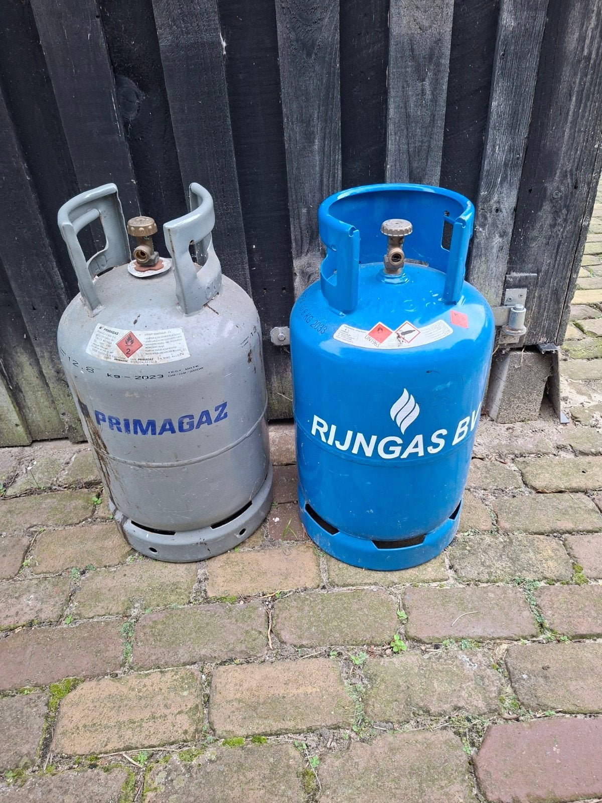 Lege gasflessen Primagaz en Rijngas, Ophalen, Gebruikt