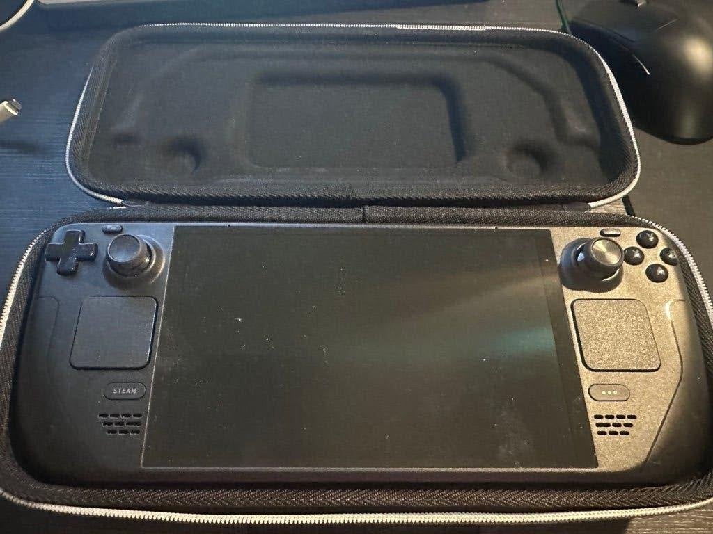 Steam Deck OLED 512GB – Very Good Condition