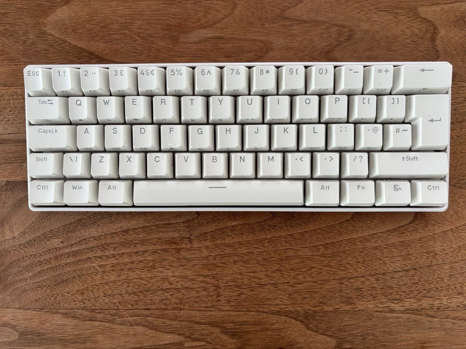 Mechanisch toetsenbord met extra keycaps en keycappuller, Computers en Software, Toetsenborden, Ophalen of Verzenden, Qwerty, Zo goed als nieuw