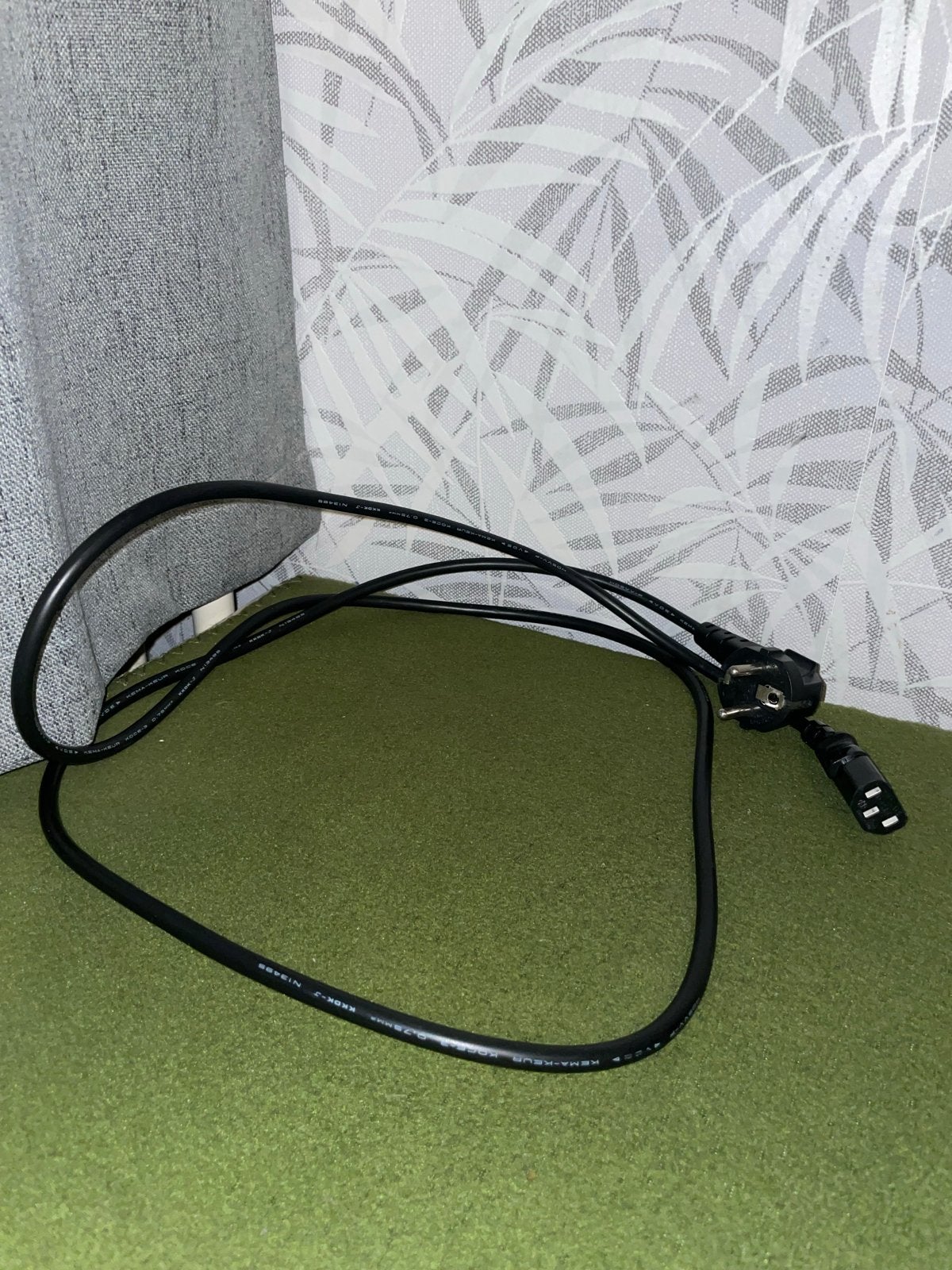 Foto 7 van Philips 221T1 TV Monitor - 55 cm (22 inch)