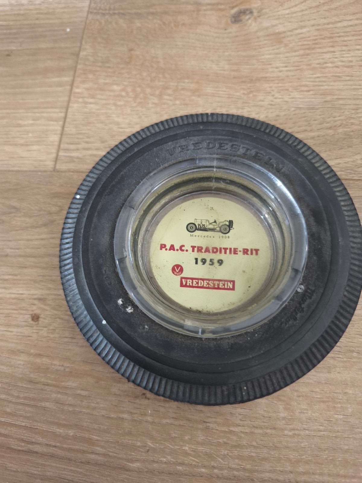 Oude Vredestein reclame asbak - P.A.C. Traditie-Rit 1959, Ophalen of Verzenden, Gebruikt