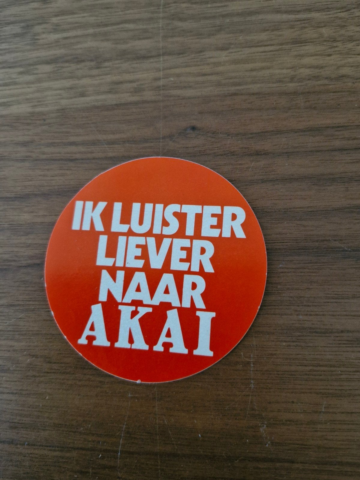 9261 Vintage Akai Sticker - Ik luister liever naar Akai, Ophalen of Verzenden, Gebruikt, Merk