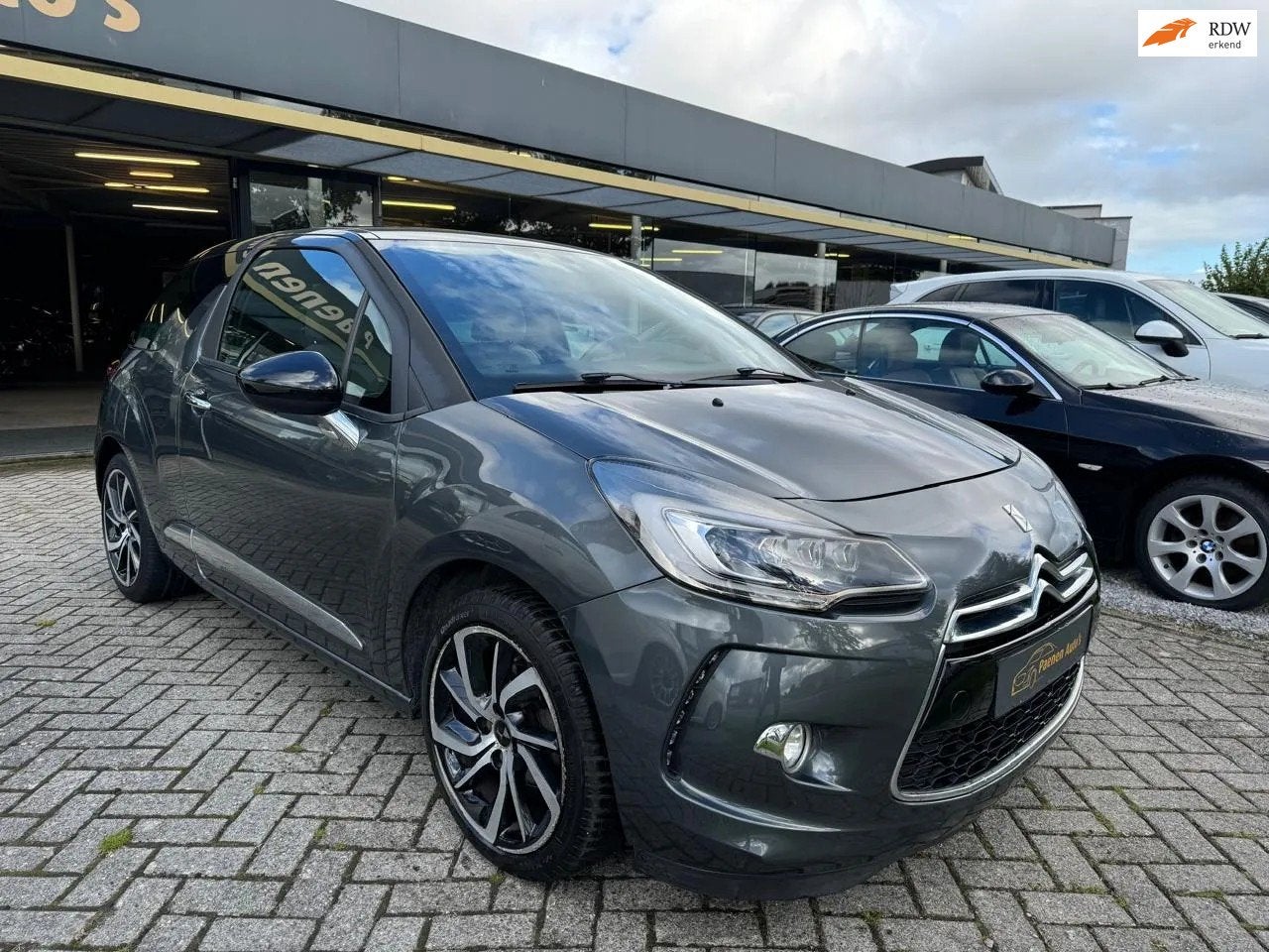 Citroen DS3 1.2 PureTech Chic|Cam|CruiseControl|Clima, Voorwielaandrijving, Gebruikt, 1199 cc, 82 pk