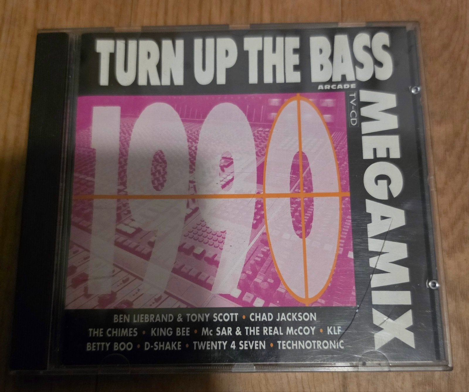Turn Up The Bass Megamix 1990, Ophalen of Verzenden, Zo goed als nieuw, Dance Populair