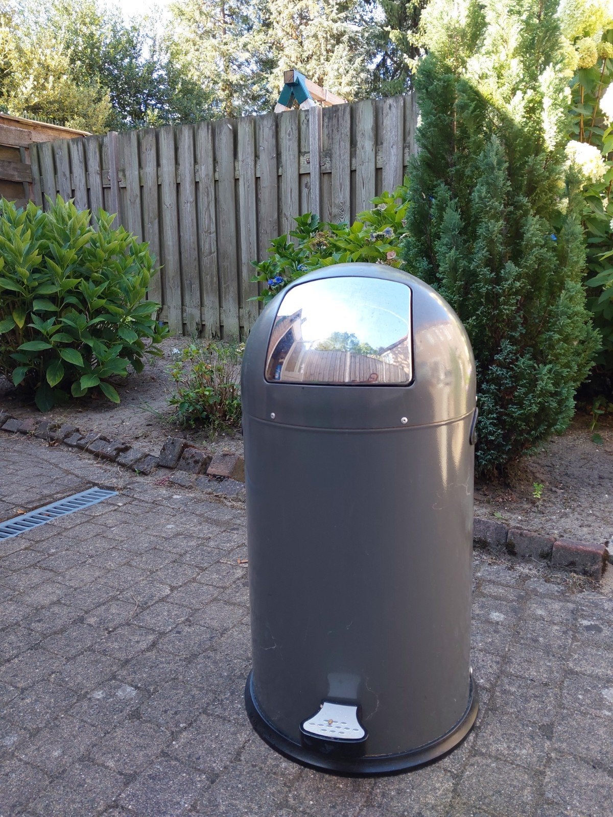 prullenbak, 5 euro, antraciet, Ophalen, Gebruikt, Met pedaal, 40 liter of meer
