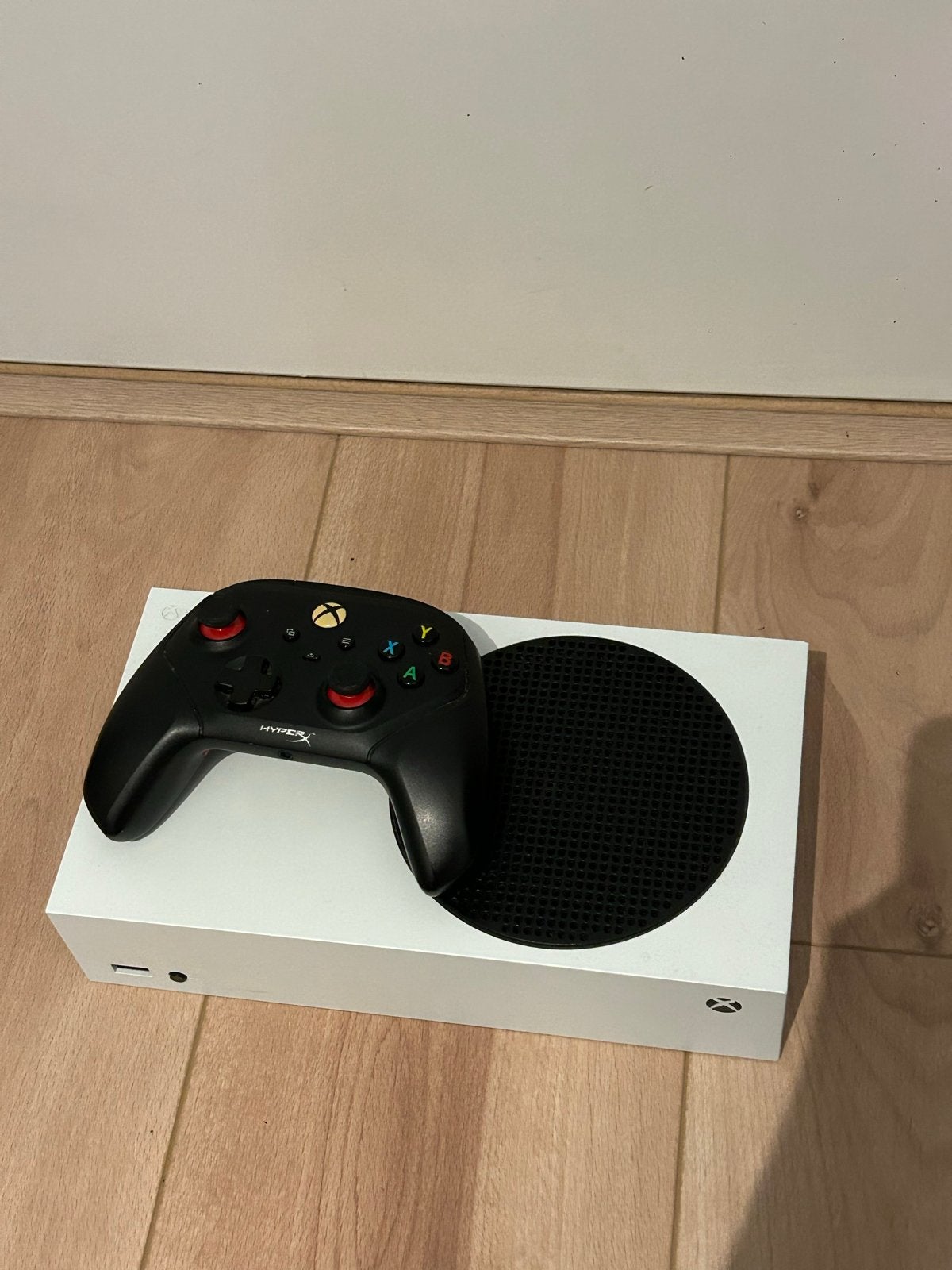 Xbox Series S met HyperX Controller
