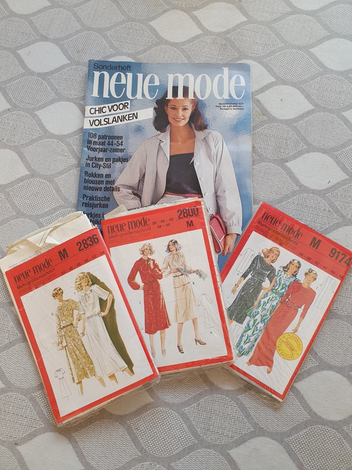 Vintage Naaipatronen 'Neue Mode' - Jurken & Rokken, Overige merken, Overige typen, Vrouw, Ophalen of Verzenden