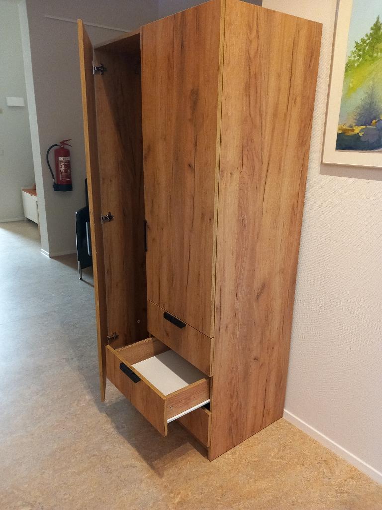 Linnenkast, Ophalen, Gebruikt, 65 cm of meer, 70 cm of meer