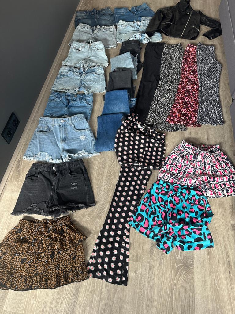 Pakket zomerkkeding maat 122/128, Ophalen, Zo goed als nieuw