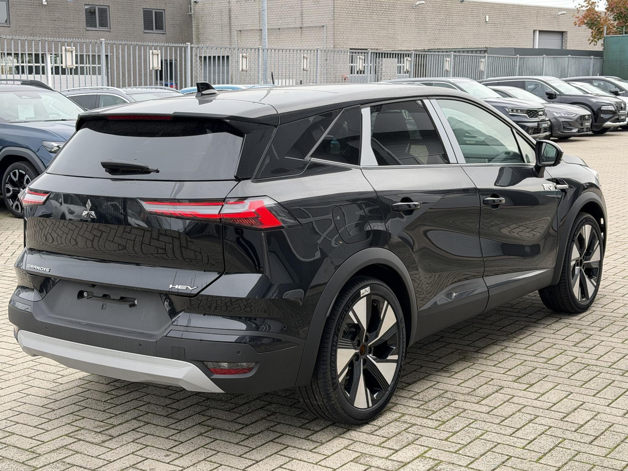 Mitsubishi Grandis 1.8 HEV 160 Instyle | Van: € 46.199,- n, Auto's, 730 kg, 1789 cc, Met garantie (alle), Bedrijf