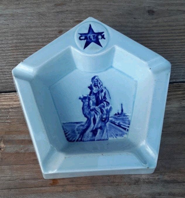 Vintage CALTEX Asbak - (Reclame Delftsblauw), Verzamelen, Rookartikelen, Aanstekers en Luciferdoosjes, Ophalen of Verzenden, Gebruikt