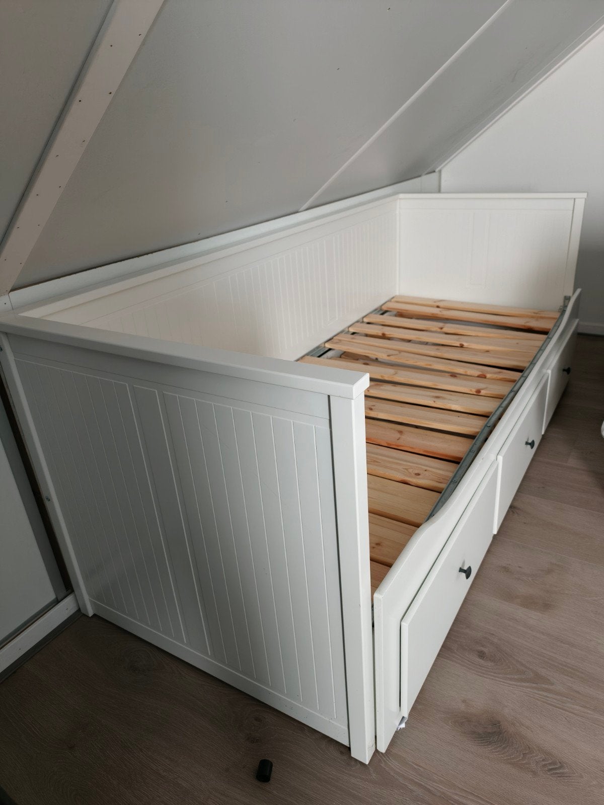 Te Koop: Ikea Hemnes bed (Zit en slaap) zonder matras, Ophalen, Gebruikt, 90 cm, Eenpersoons