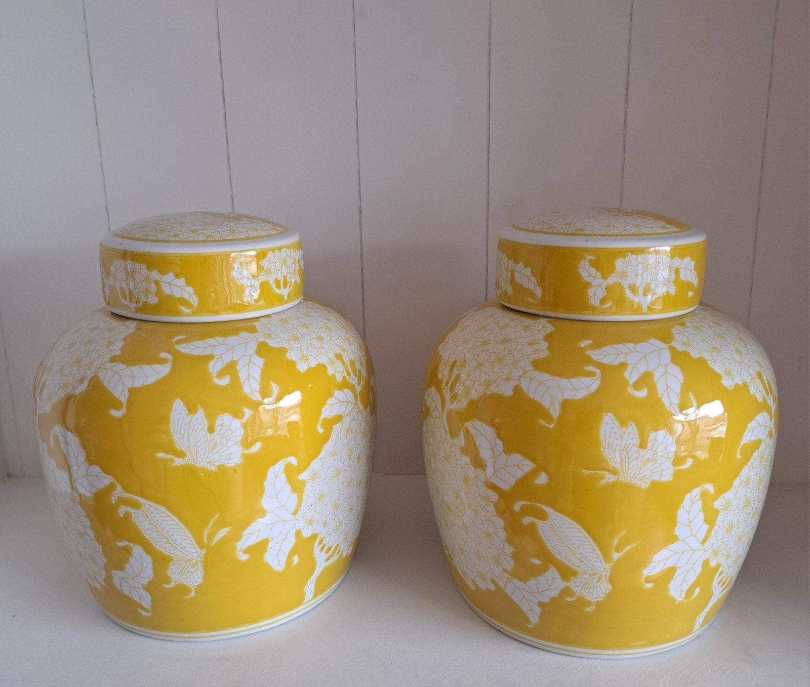 Xenos set van 2 Gele Gemberpotten met Witte Decoratie, Ophalen