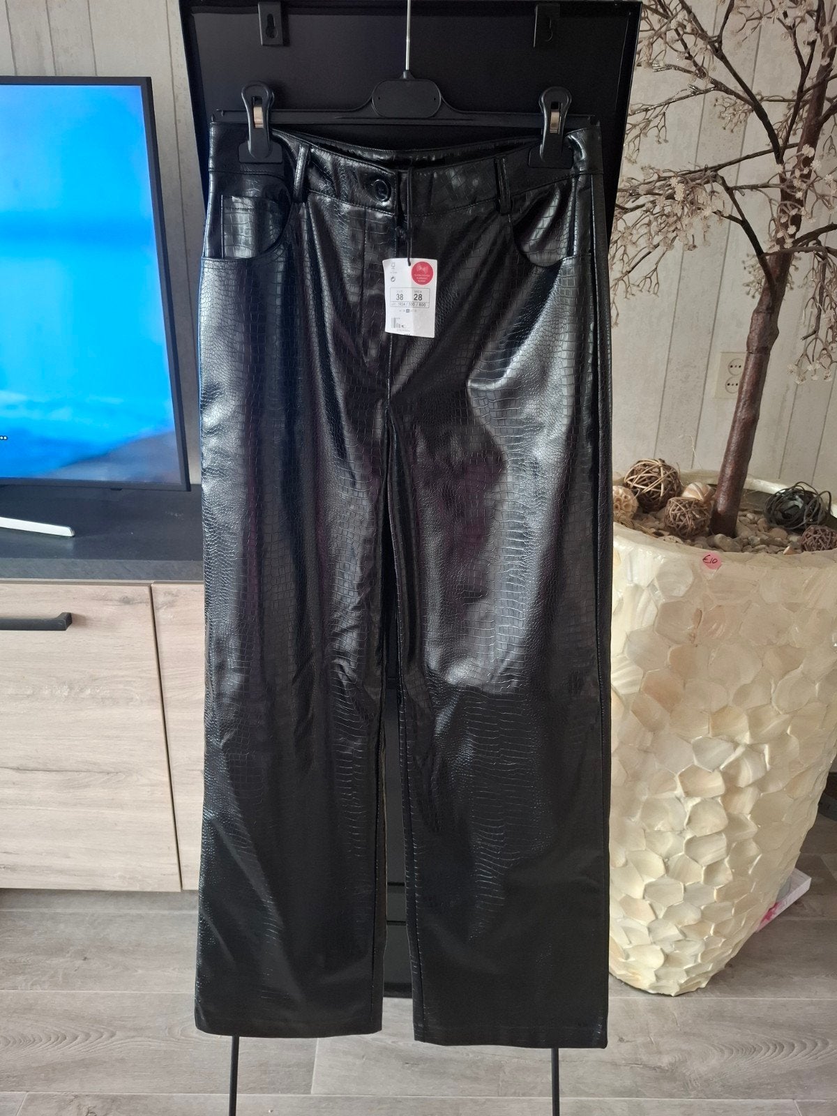 Zwarte leren broek met krokodillenprint - Maat M (38/40), Maat 38/40 (M), Zwart, Nieuw, Ophalen of Verzenden