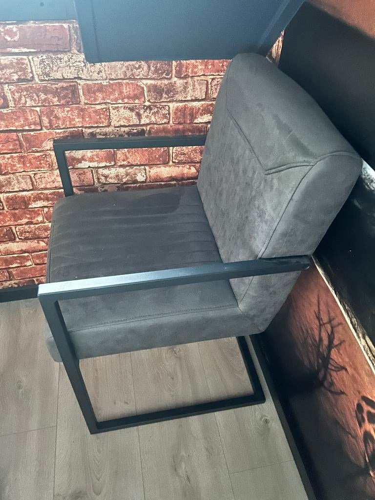 2 Antraciet stoelen met armleuning - Leenbakker, Huis en Inrichting, Ophalen, Twee, Zo goed als nieuw, Stof