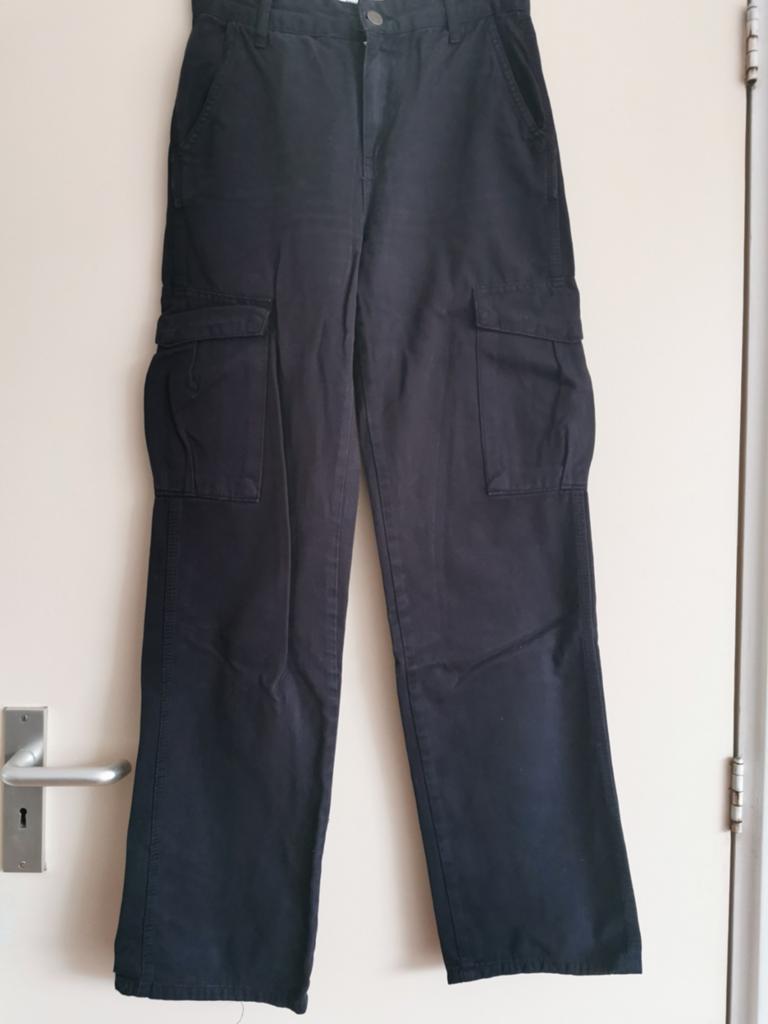 Zomer cargo broek Pull & Bear maat 36, Kleding | Dames, Broeken en Pantalons, Zwart, Ophalen of Verzenden, Zo goed als nieuw, Lang
