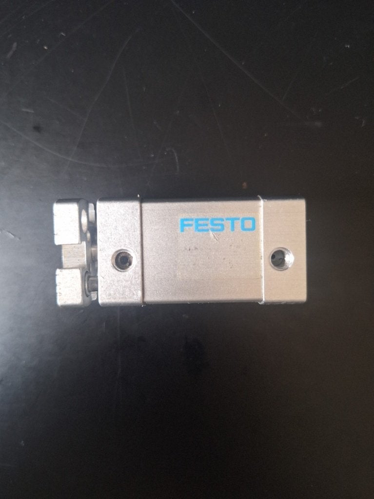 FESTO Compacte luchtcilinder ADNGF-12-15-P-A, Doe-het-zelf en Verbouw, Ophalen of Verzenden, Gebruikt