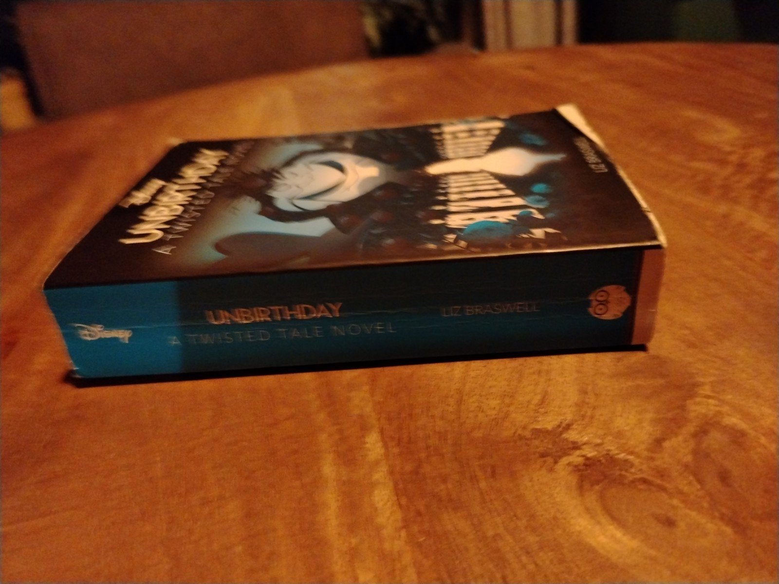 unbirthday, Boeken, Ophalen of Verzenden, Gelezen, Liz braswell