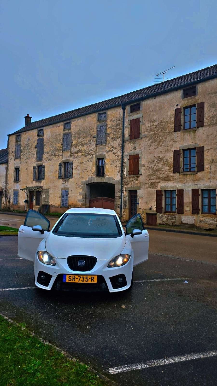 Seat Leon 2.0 Tfsi 16V 147KW FR DSG 2008 Wit, 4 cilinders, 1984 cc, Leon, Wit