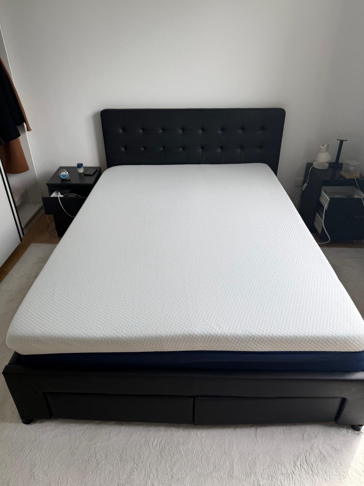 MattSleep matras + bedframe met ladekasten, Ophalen, Zwart, 140 cm, Zo goed als nieuw