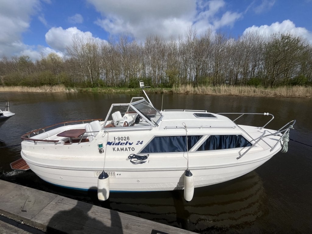 TE HUUR Nidelv 24 Noorse Spitsgatter, Watersport en Boten, Nidelv, Gebruikt, Info@perezboten.nl, Dobbe 15, 9001 XN Grou